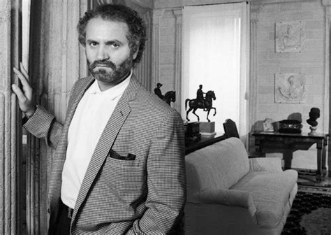 anni novanta di gianni versace|Gianni Versace: vita, morte, assassinio del celebre  .